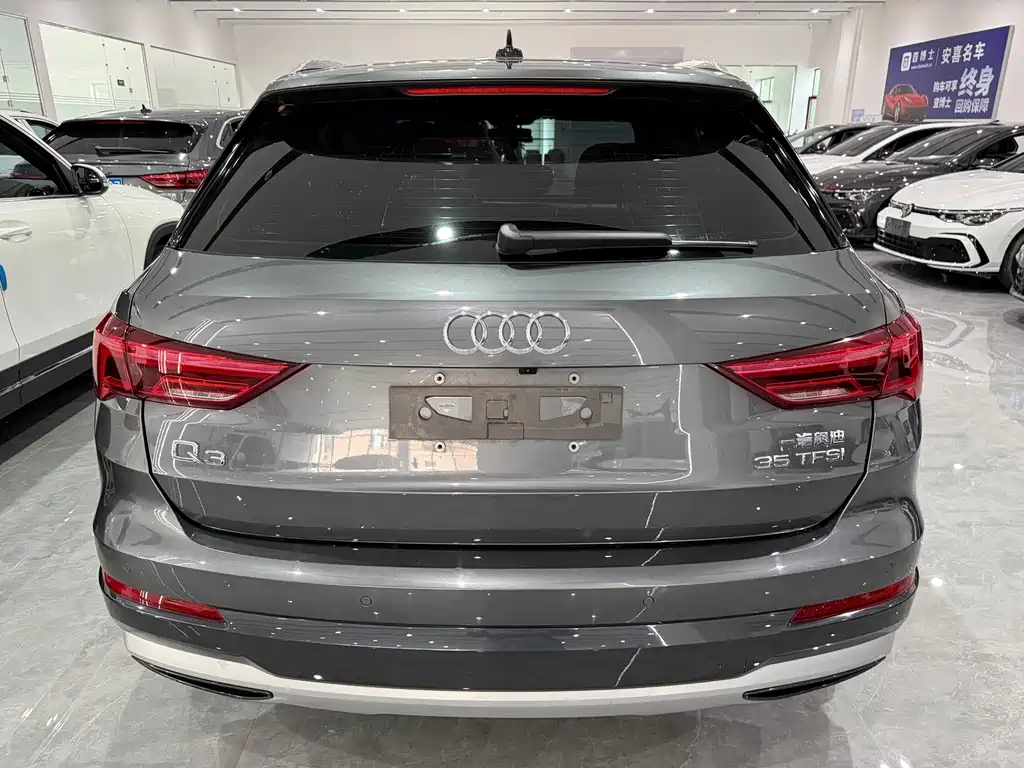 Audi Q3 — фото 5
