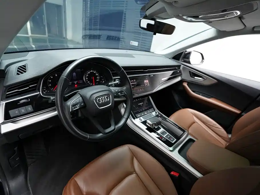 Audi Q8 — фото 3