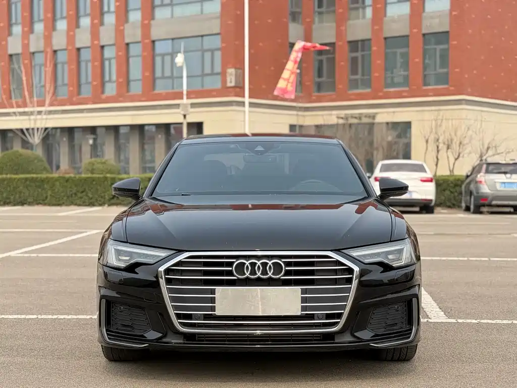 Audi A6L — фото 2