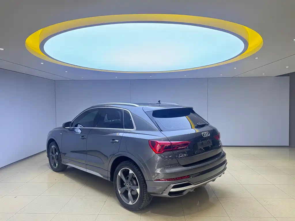 Audi Q3 — фото 4