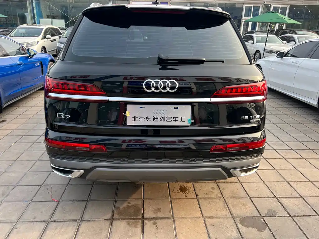 Audi Q7 — фото 4