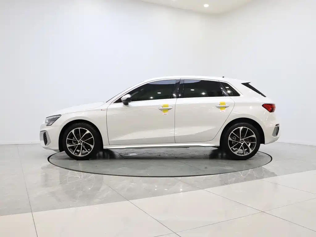 Audi A3 — фото 2
