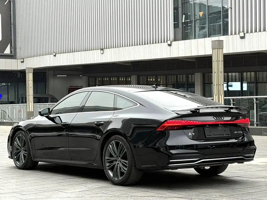 Audi A7 — фото 6