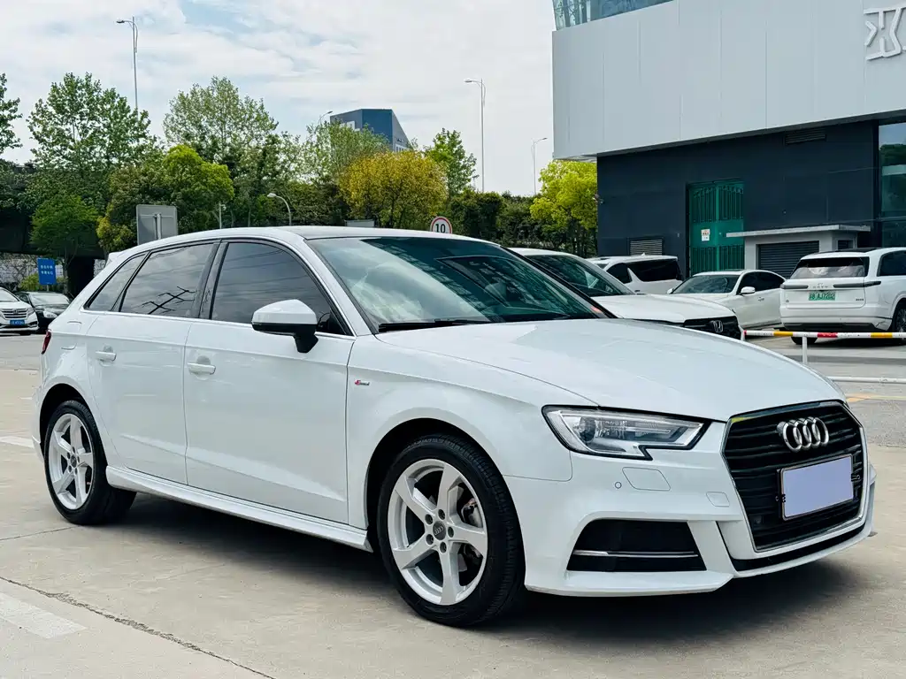 Audi A3 — фото 3