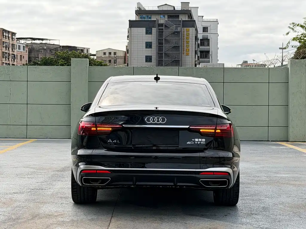 Audi A4L — фото 8