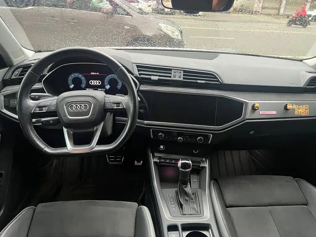 Audi Q3 — фото 5