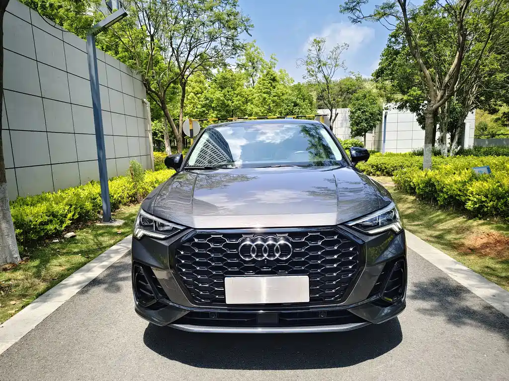 Audi Q3 Sportback — фото 2