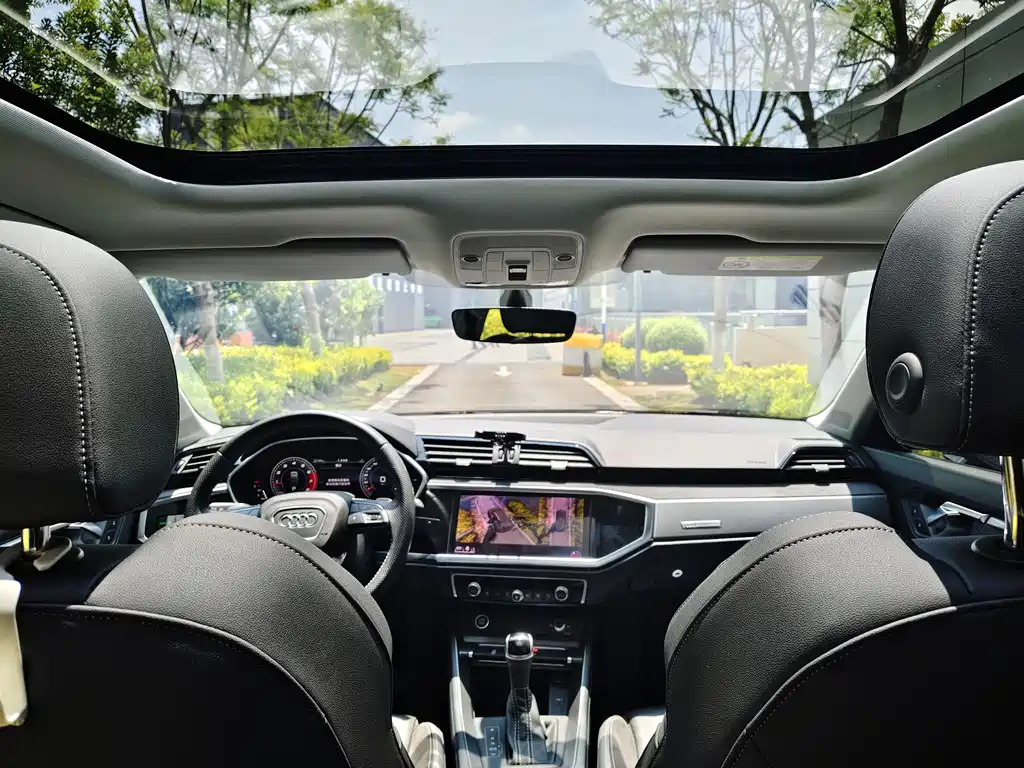 Audi Q3 Sportback — фото 5