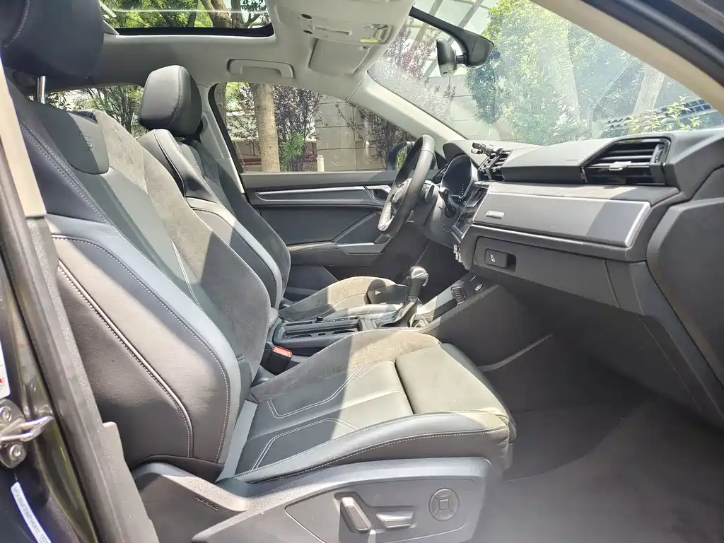 Audi Q3 Sportback — фото 8