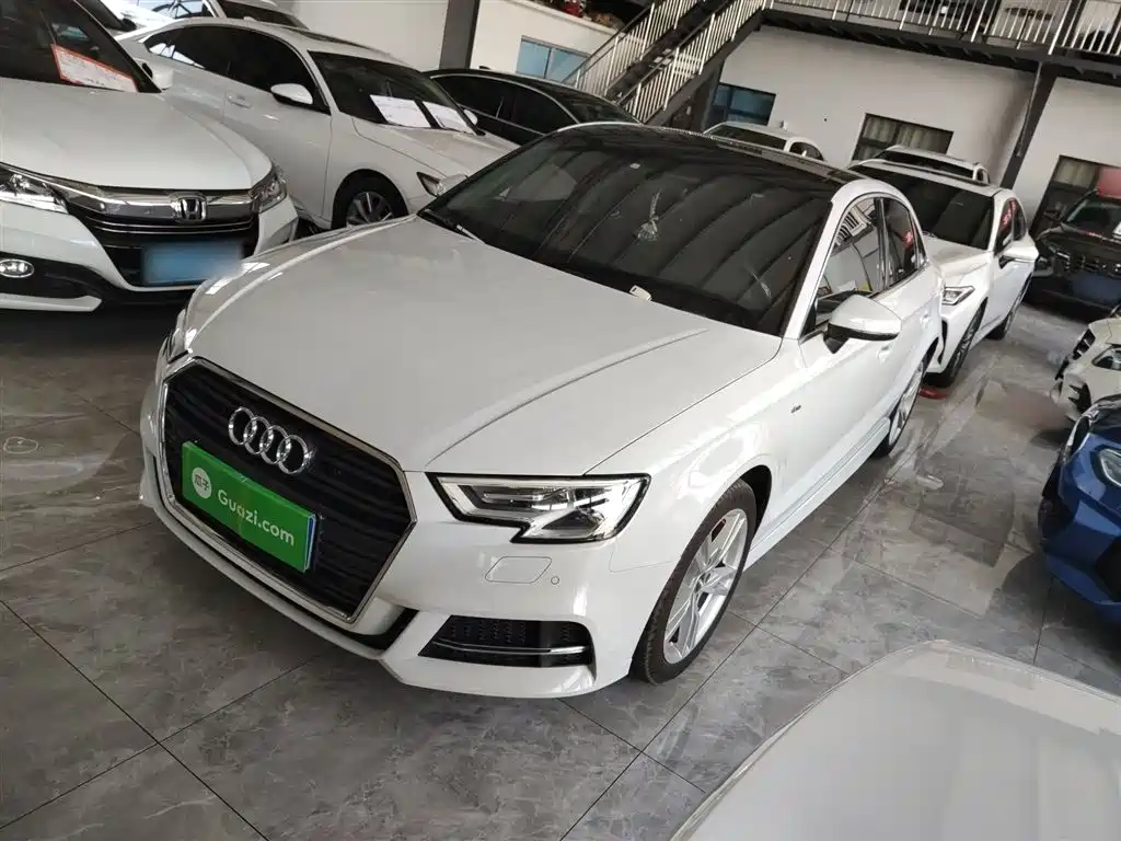 Audi A3 — фото 2