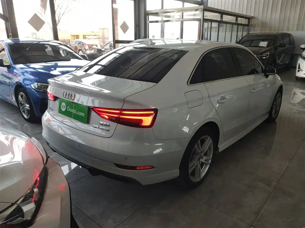 Audi A3 — фото 7