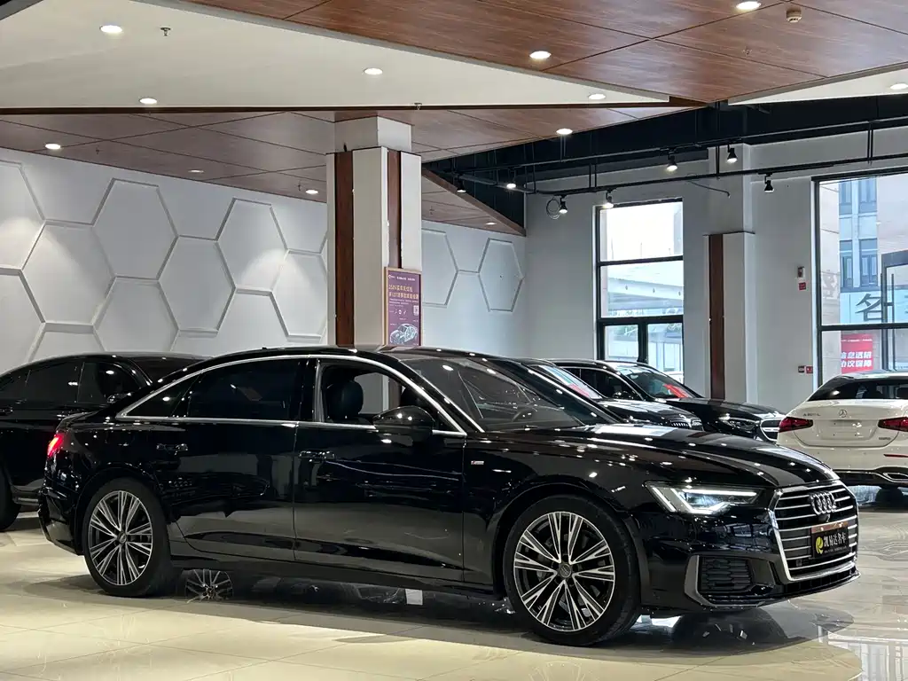 Audi A6L — фото 4