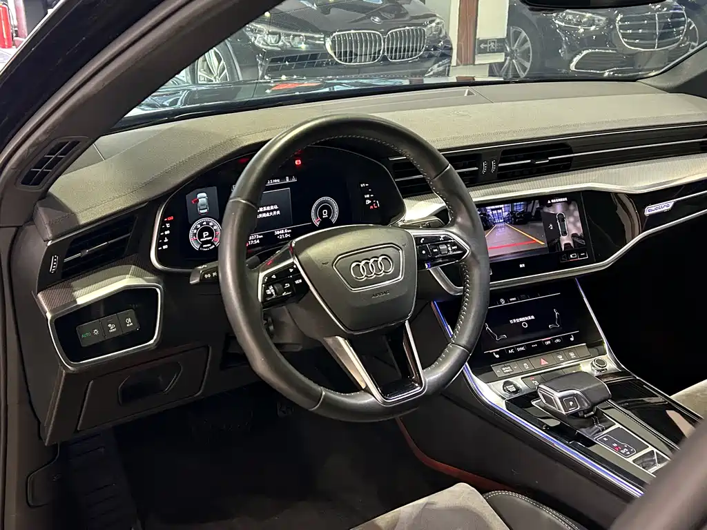 Audi A6L — фото 5