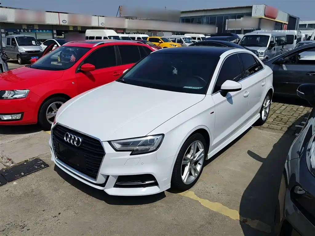 Audi A3 — фото 2