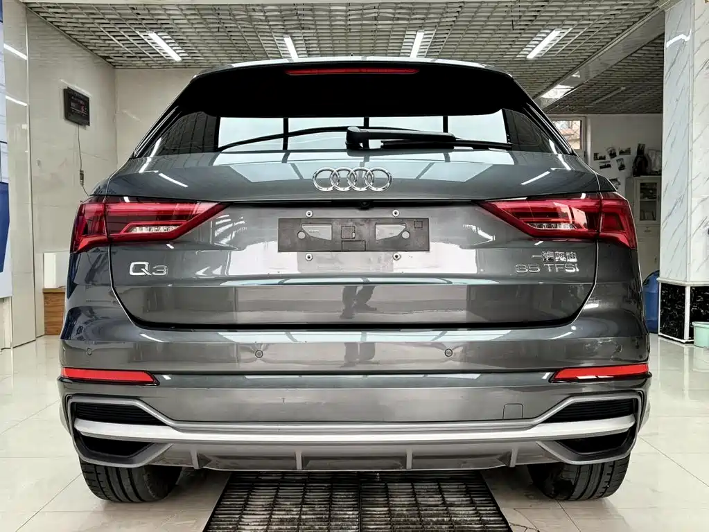 Audi Q3 — фото 5