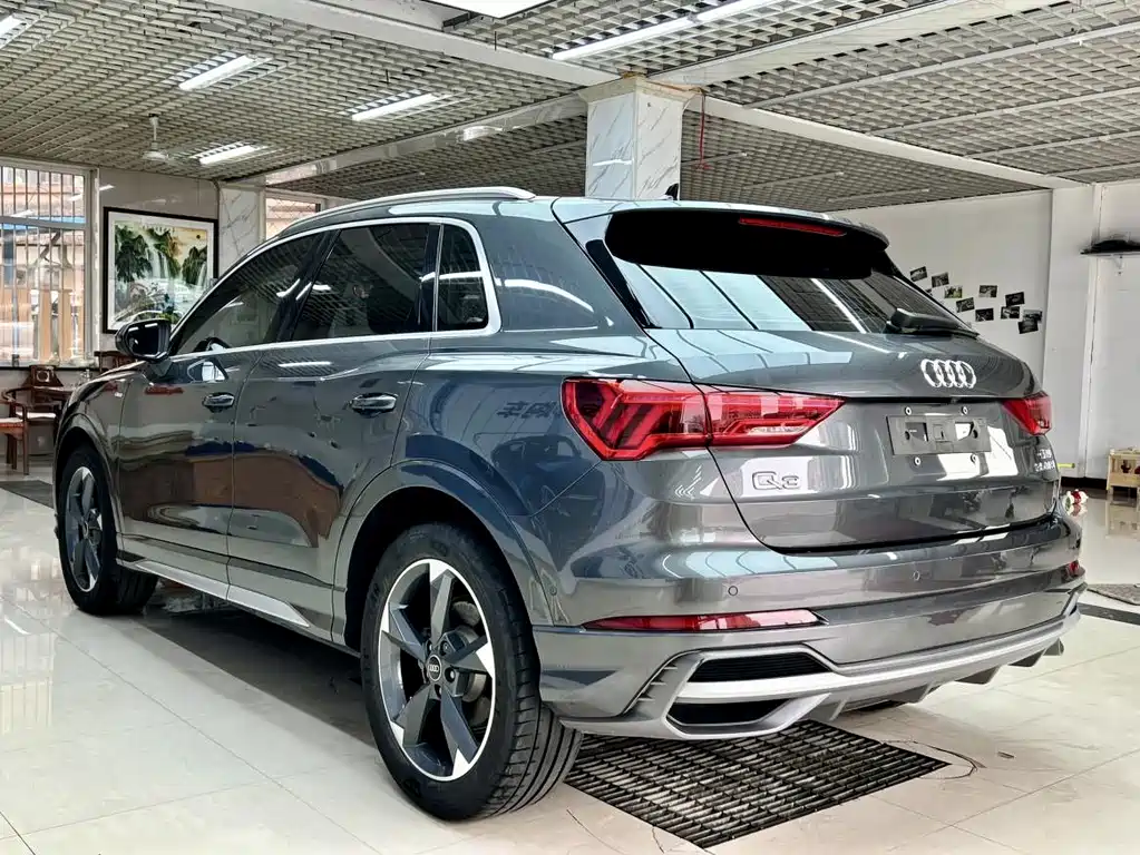 Audi Q3 — фото 6