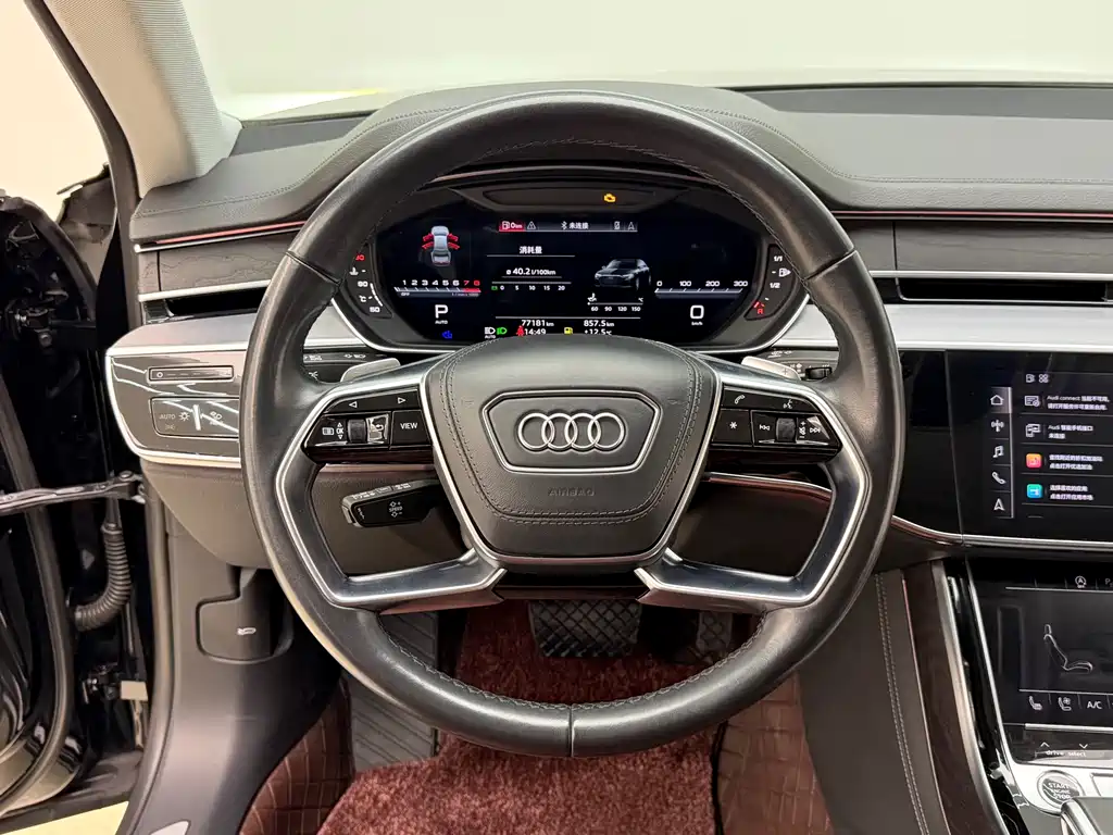 Audi A8 — фото 29
