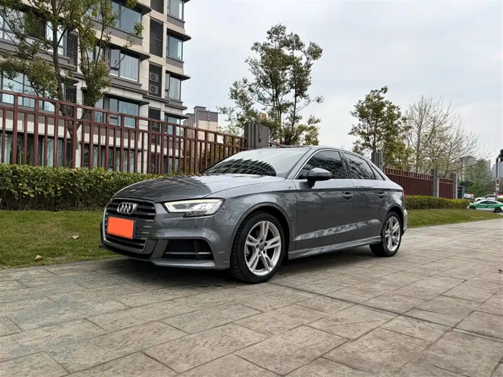Audi A3 — фото 2