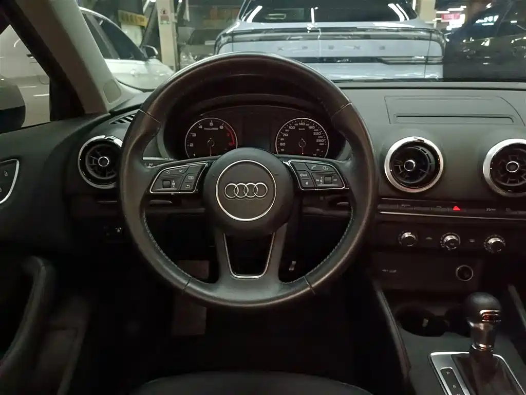 Audi A3 — фото 7