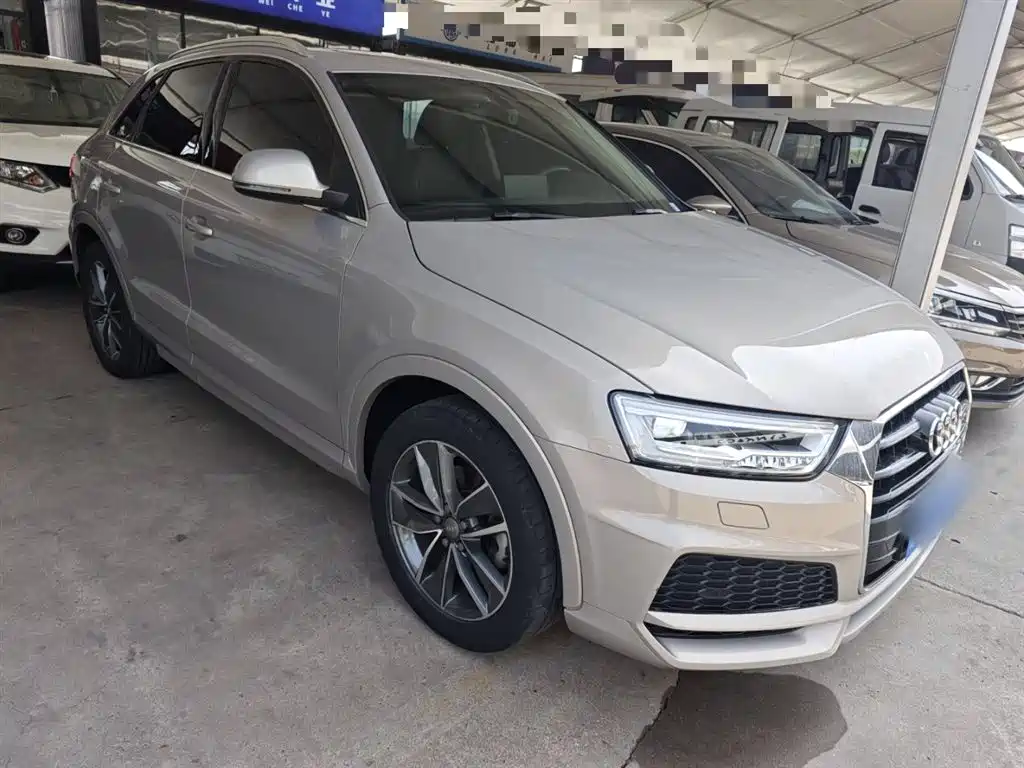 Audi Q3 — фото 22