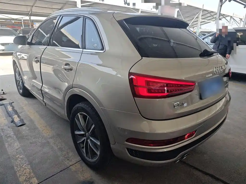 Audi Q3 — фото 23