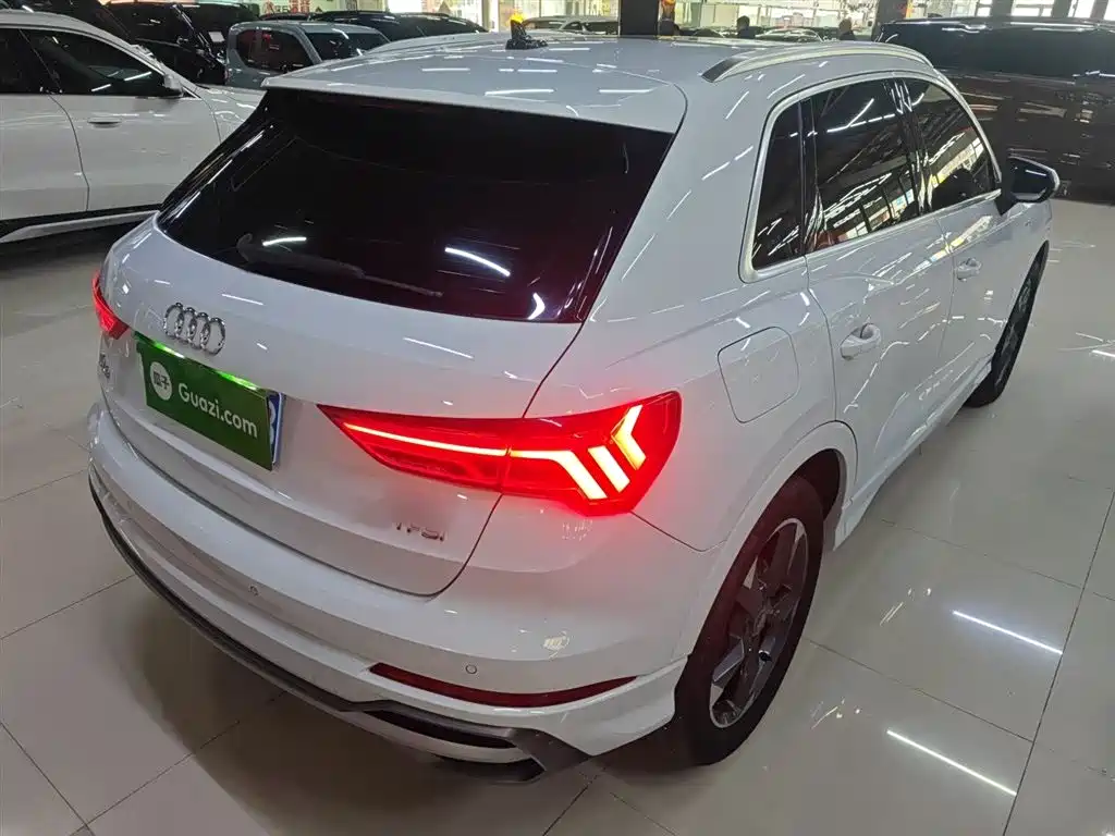 Audi Q3 — фото 5