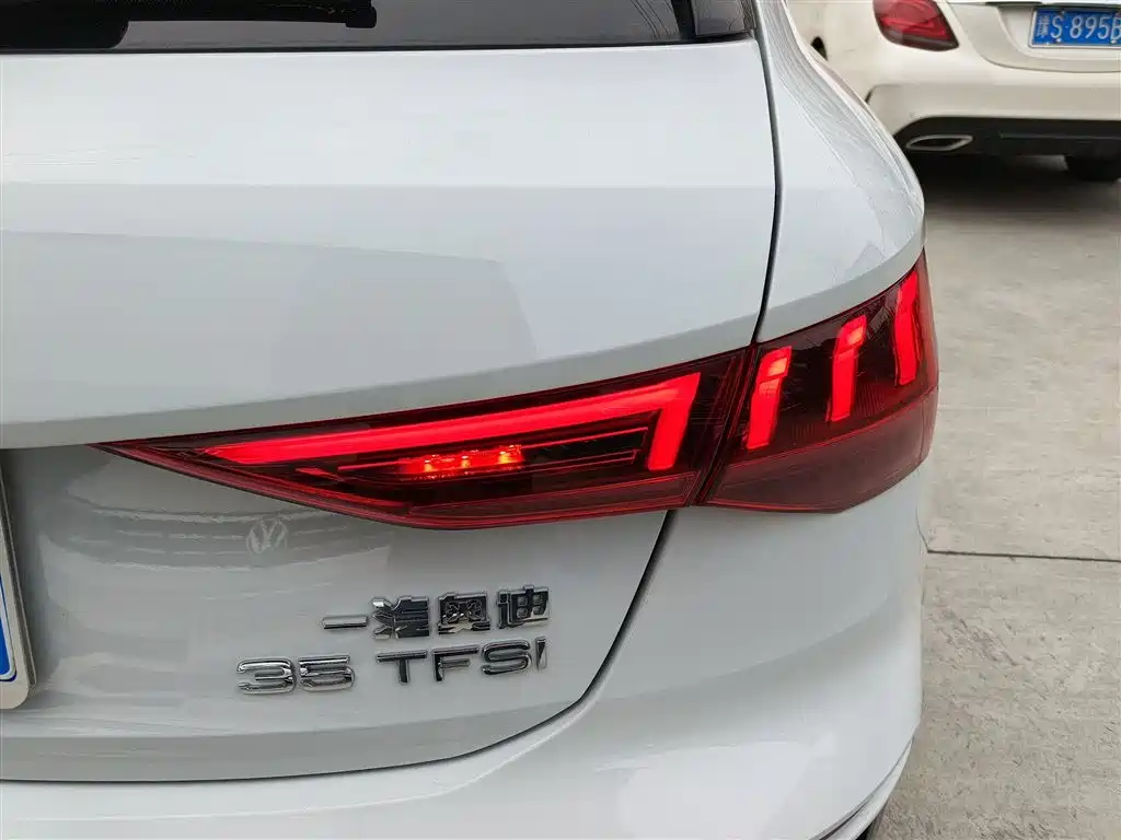 Audi A3 — фото 24
