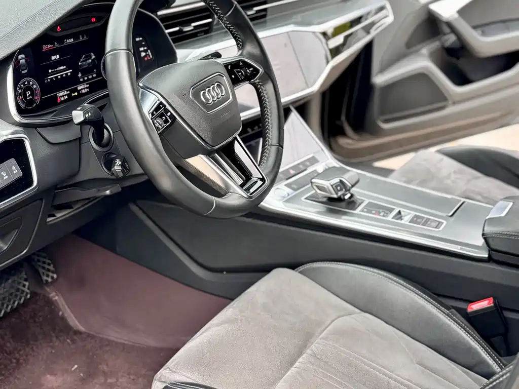 Audi A6L — фото 7