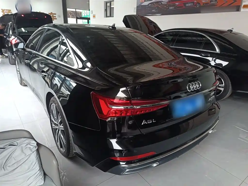 Audi A6L — фото 5