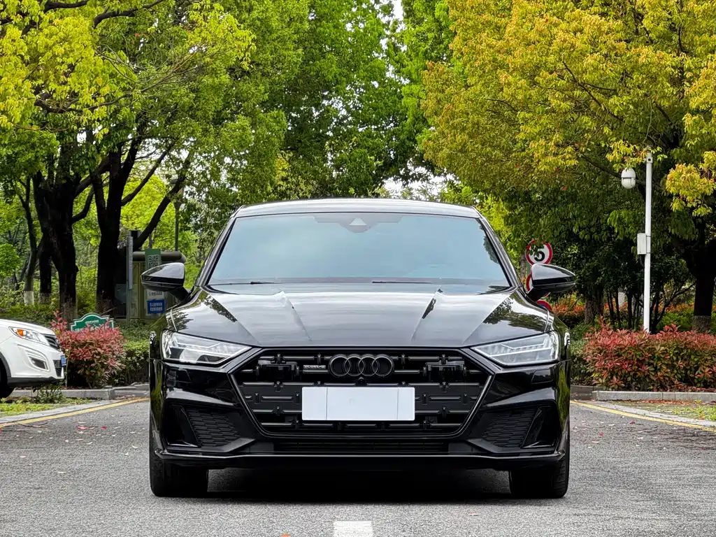 Audi A7L — фото 2