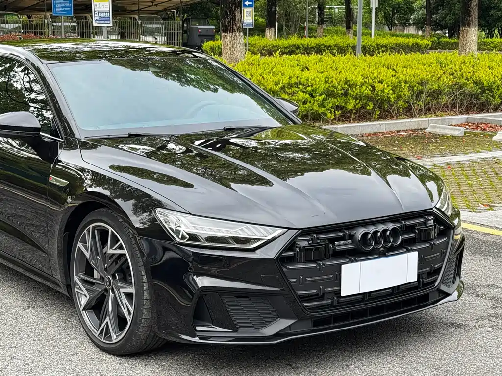 Audi A7L — фото 16