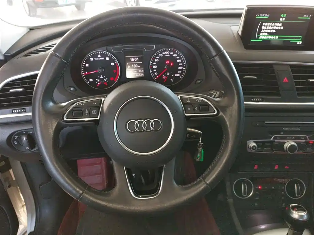 Audi Q3 — фото 3