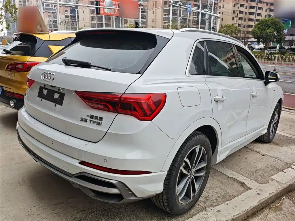 Audi Q3 — фото 7