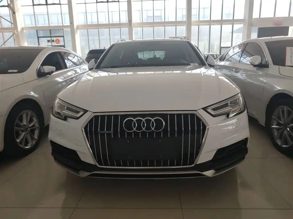 Audi A4 (Import) — фото 3