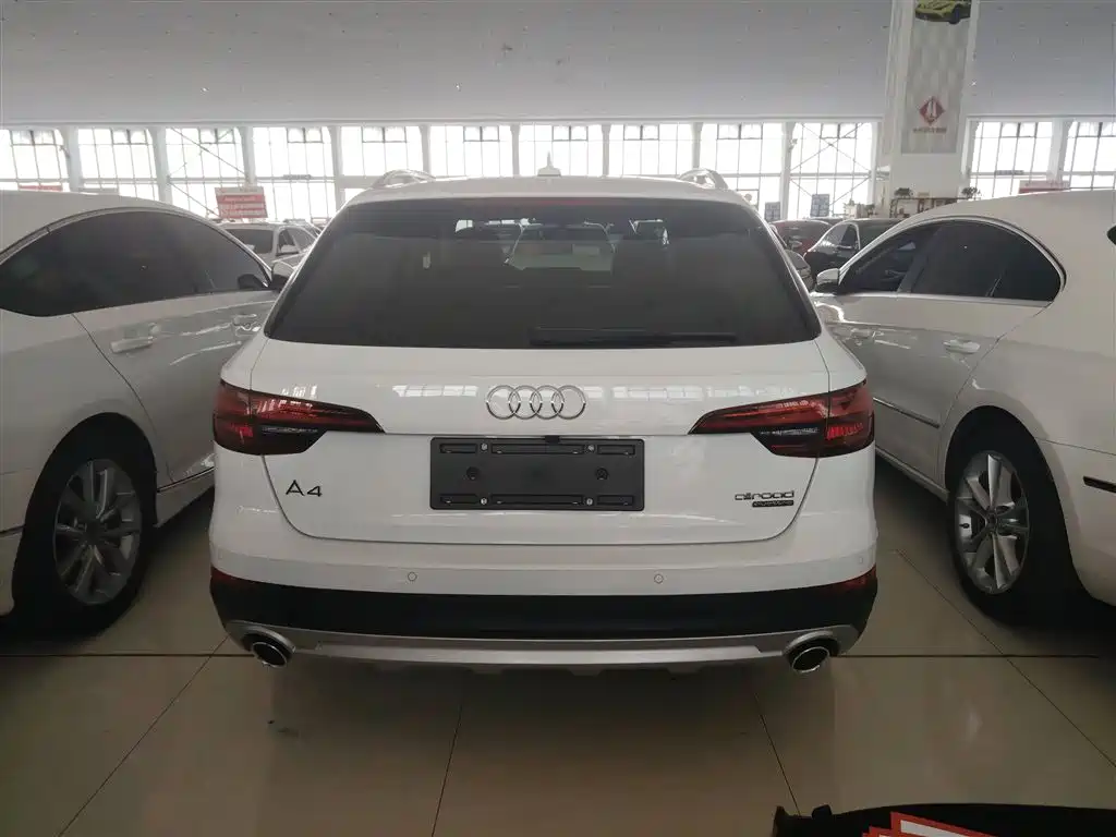 Audi A4 (Import) — фото 6
