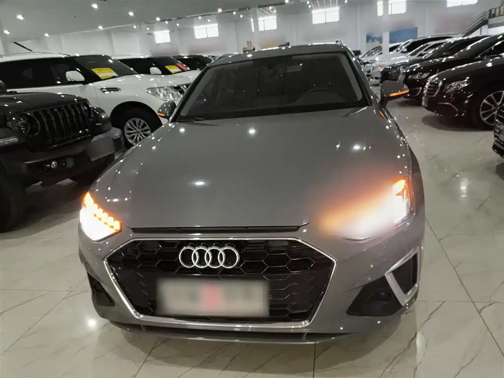 Audi A4 (Import) — фото 3