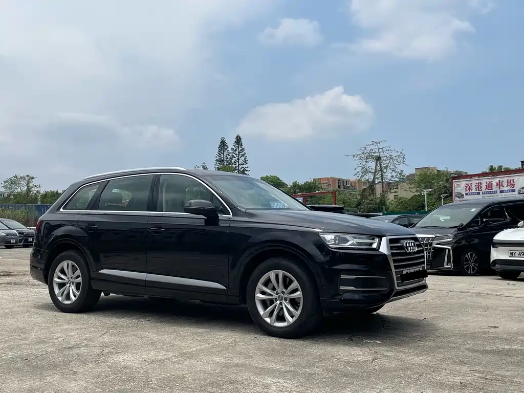 Audi Q7 — фото 3