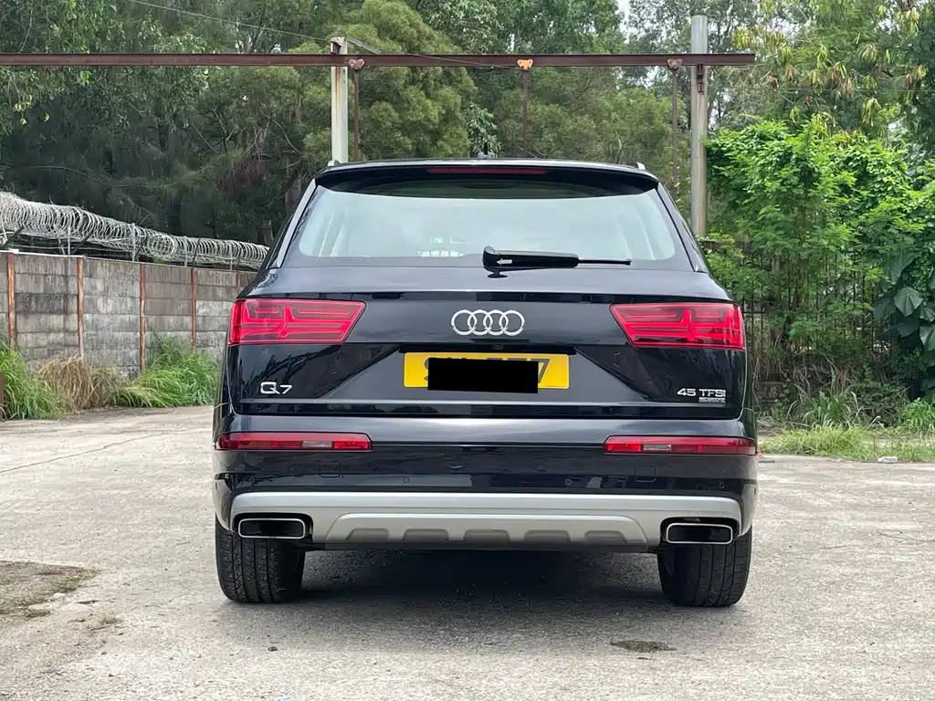 Audi Q7 — фото 5