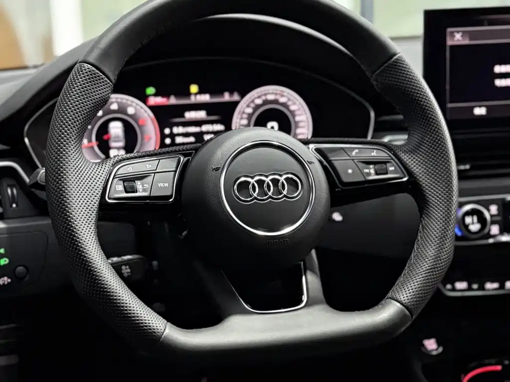 Audi A4L — фото 10