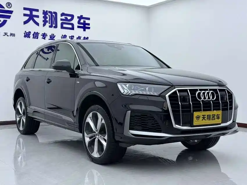 Audi Q7 — фото 3