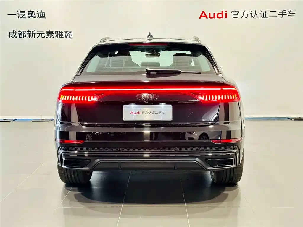 Audi Q8 — фото 5