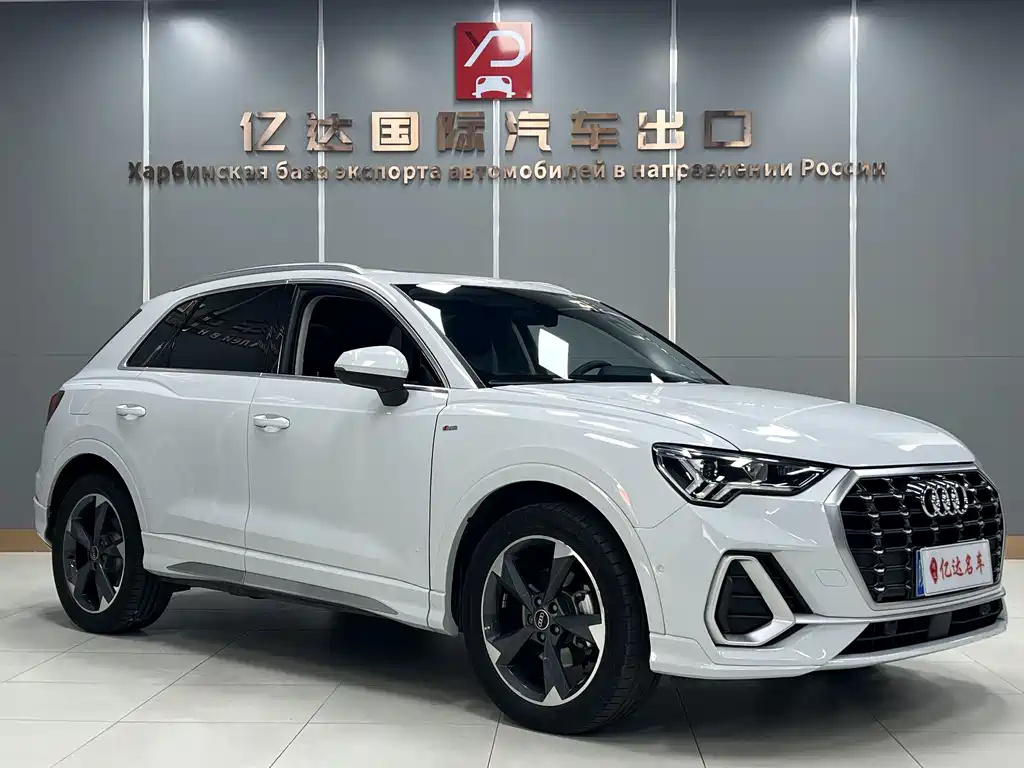 Audi Q3 — фото 3