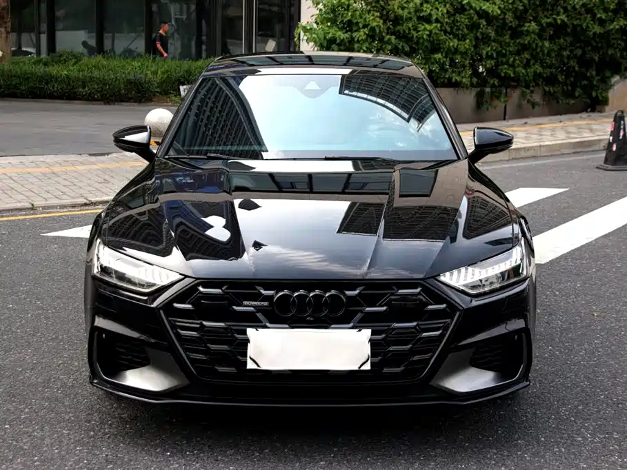 Audi A7L — фото 2