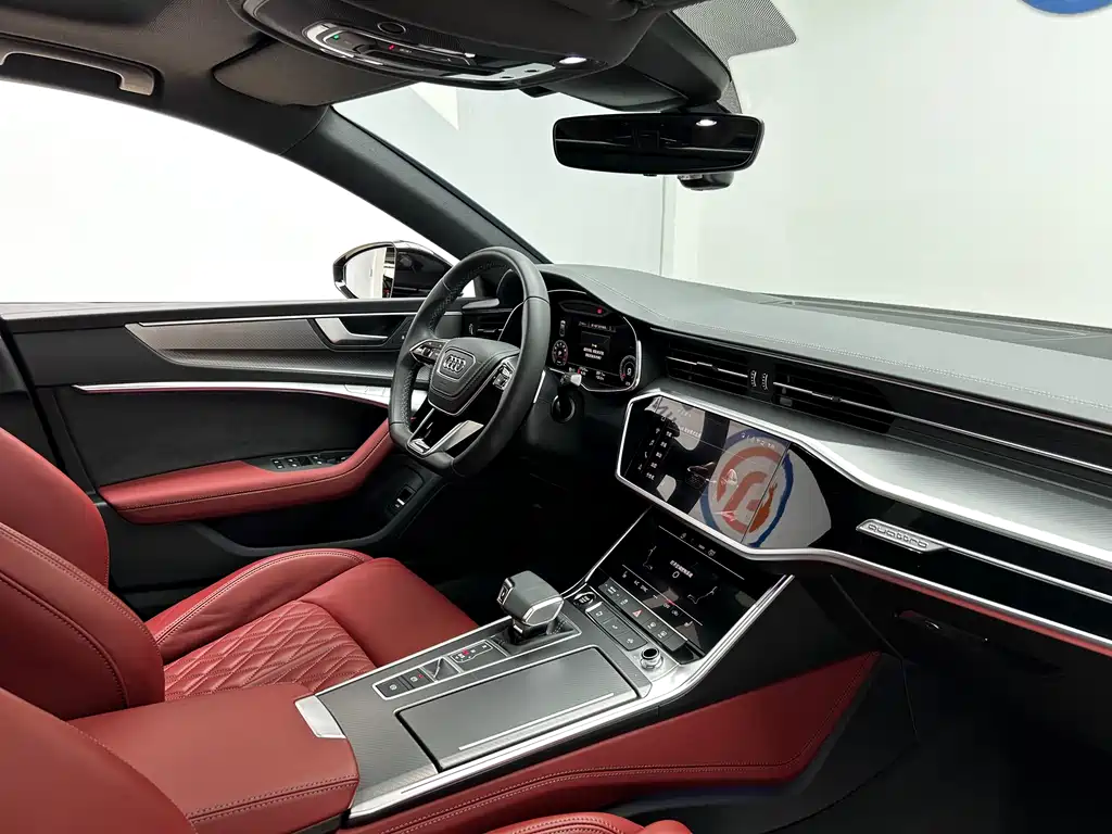 Audi A7L — фото 18