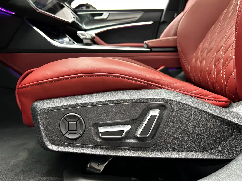 Audi A7L — фото 6