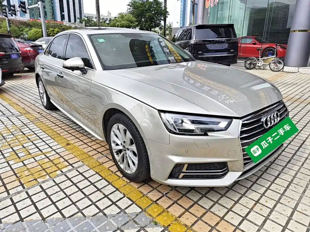 Audi A4L — фото 4