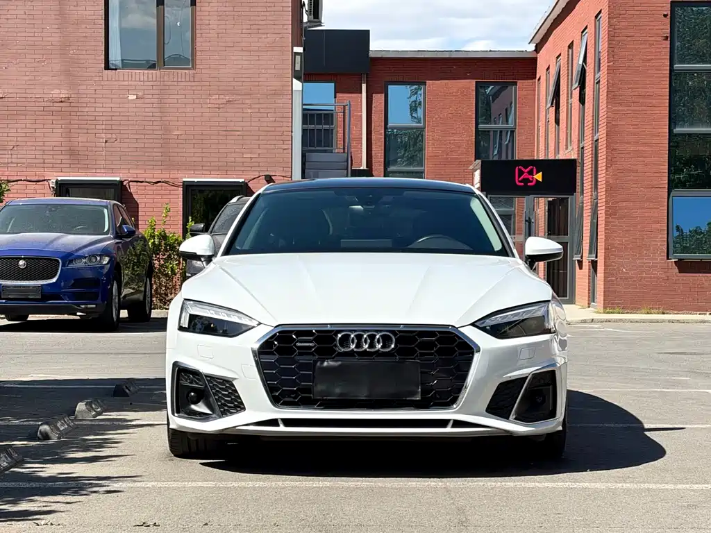 Audi A5 (Import) — фото 2