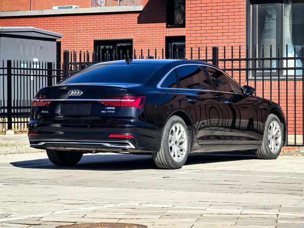 Audi A6L — фото 5