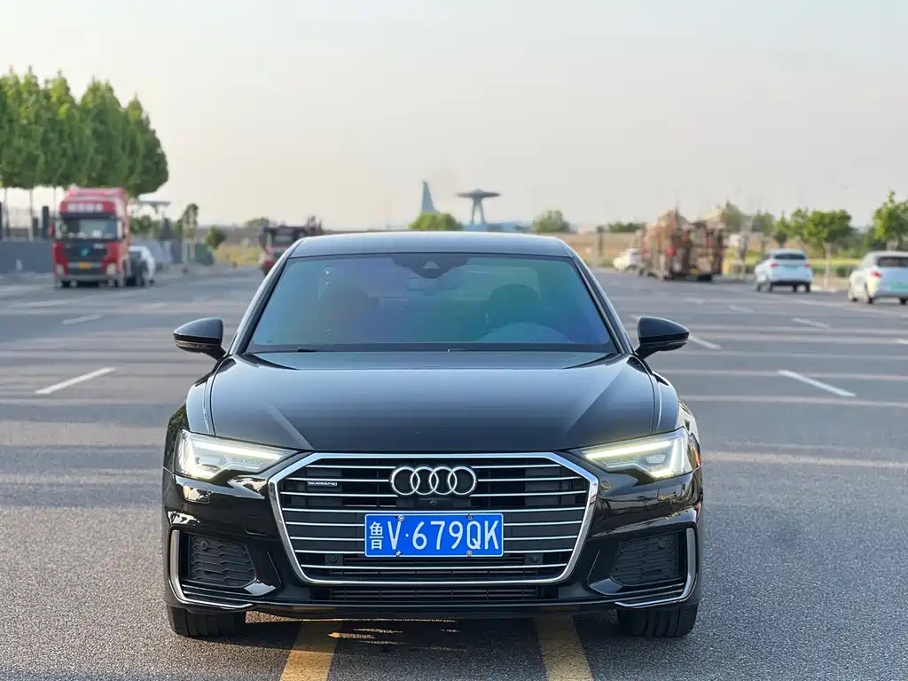 Audi A6L — фото 2