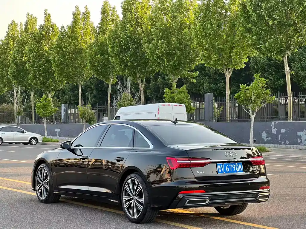 Audi A6L — фото 4